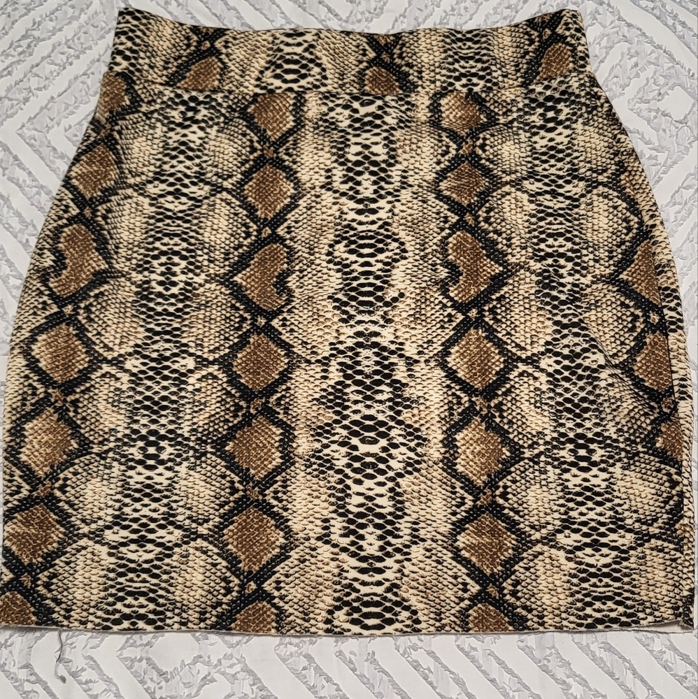 Vestique snake skin skirt